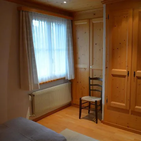 Oberland Nr- 19 Appartement-fewo- Dusche Oder Bad- Wc 6-bettwohnung By Interhome